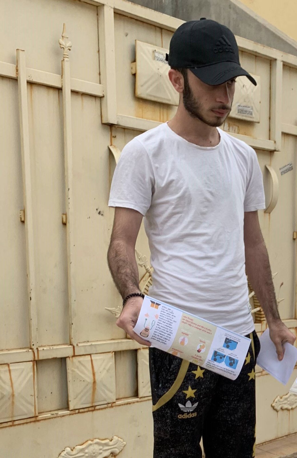 A street campaign brings health advice to the neighbourhood